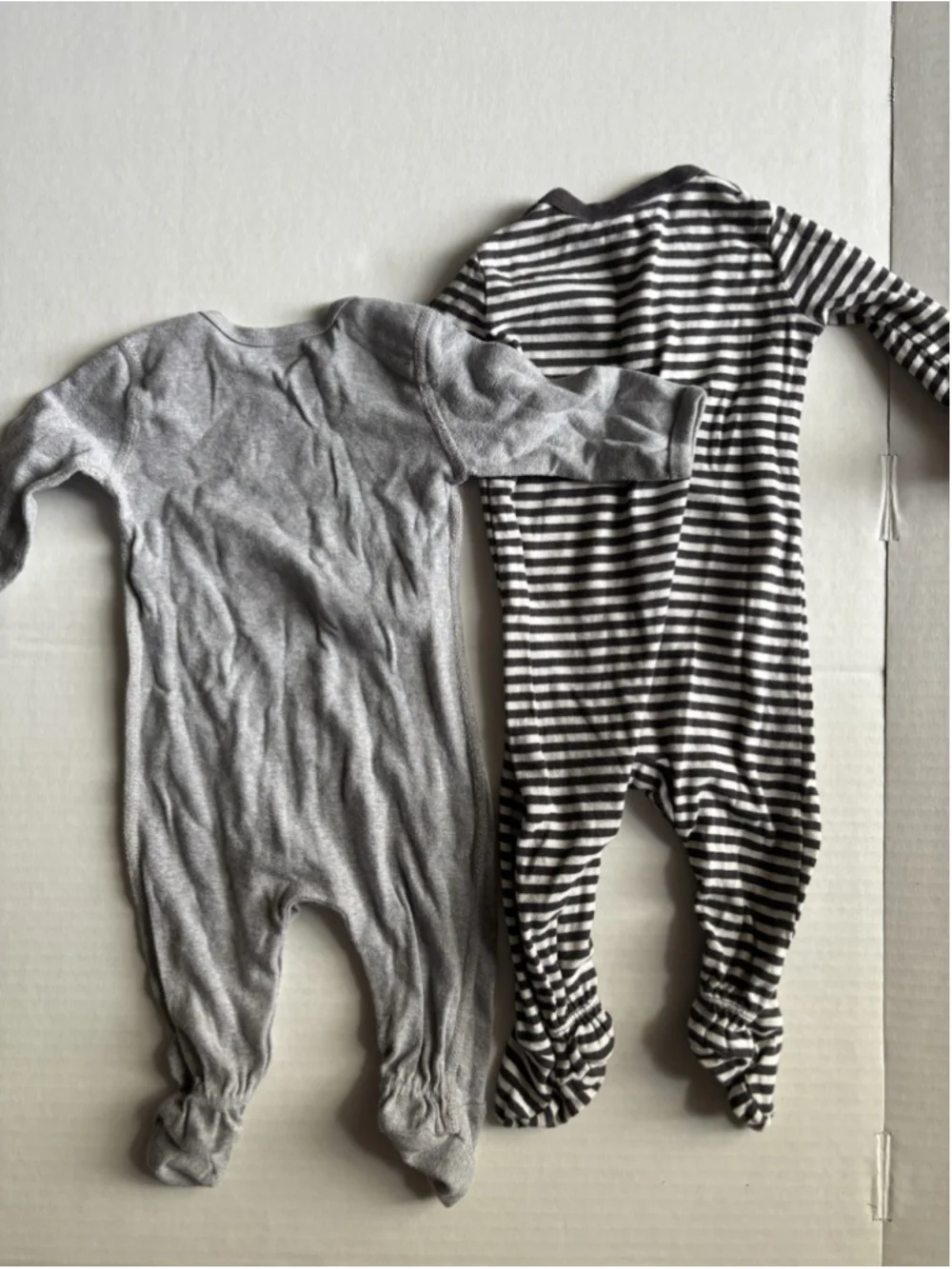 Burt's Bees Baby Sleepers 2-Piece Set 0-3M Pajamas Gray Striped Footed